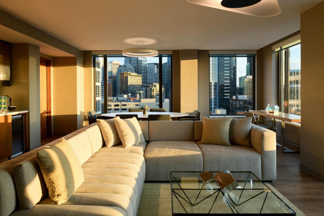 Astra Hotel, Seattle, A Tribute Portfolio Hotel By Marriott Экстерьер фото